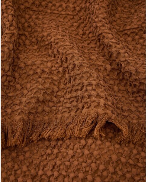 Smeđa deka 130x170 cm Nulina – Kave Home