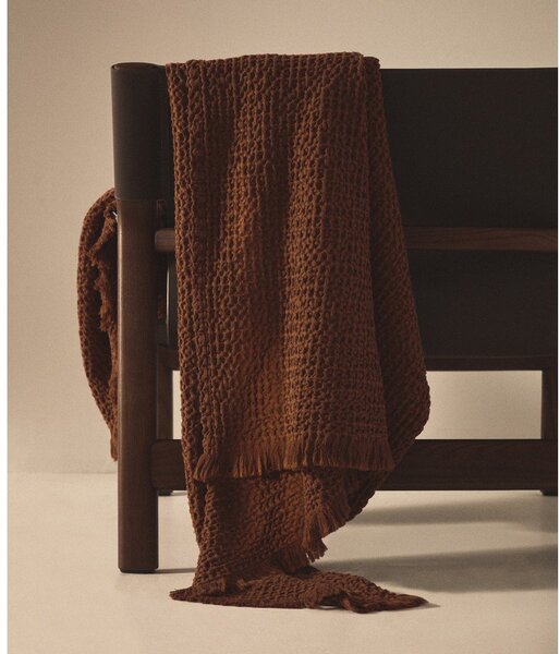 Smeđa deka 130x170 cm Nulina – Kave Home
