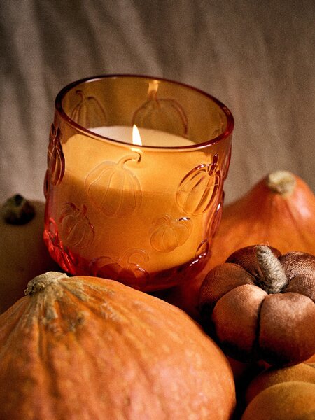Sinsay - Staklena mirisna svijeća Pumpkin Harvest