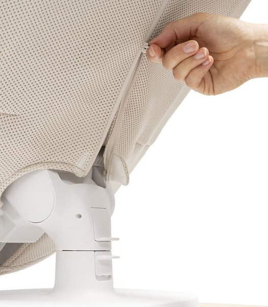 Stokke ležaljka/njihaljka Yoga - Light Sand