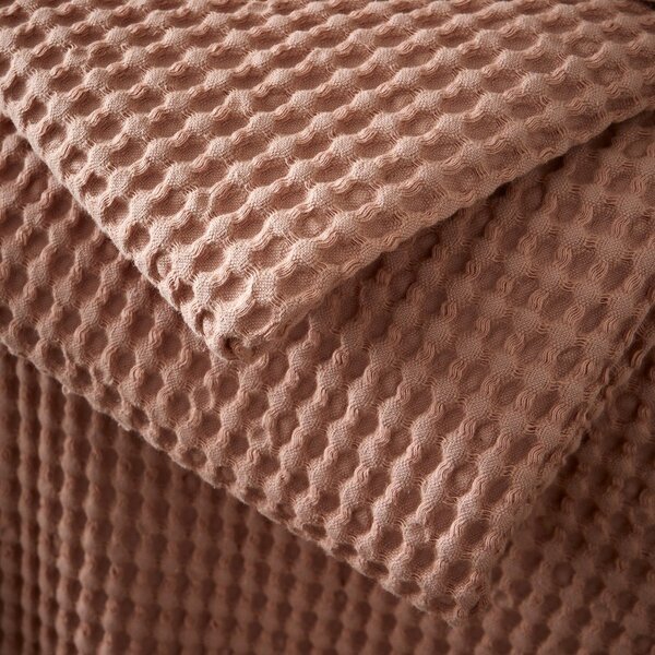 Prljavo roza pamučna deka 150x200 cm Jaipur Chunky Waffle – Pineapple Elephant