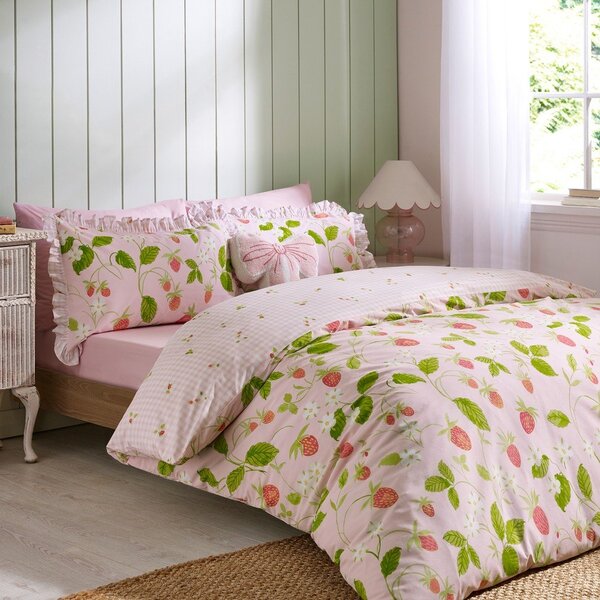 Ružičasta posteljina za krevet za jednu osobu 135x200 cm Strawberry Frills – Catherine Lansfield