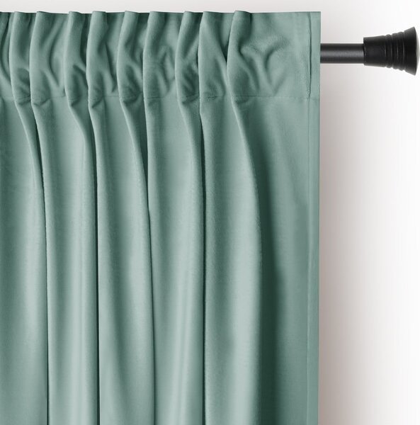Svijetlo zelena zavjesa za djelomično zamračenje od samta 140x245 cm Pleat – Restilo