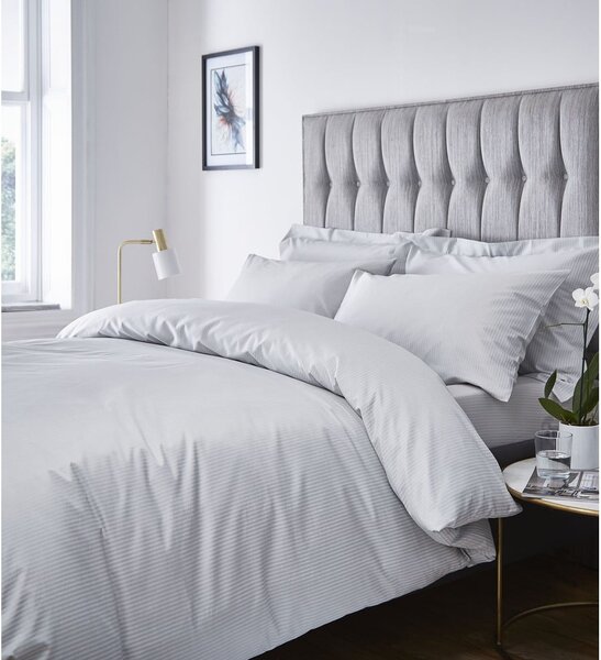 Siva posteljina za bračni krevet 200x200 cm Satin Stripe - Catherine Lansfield