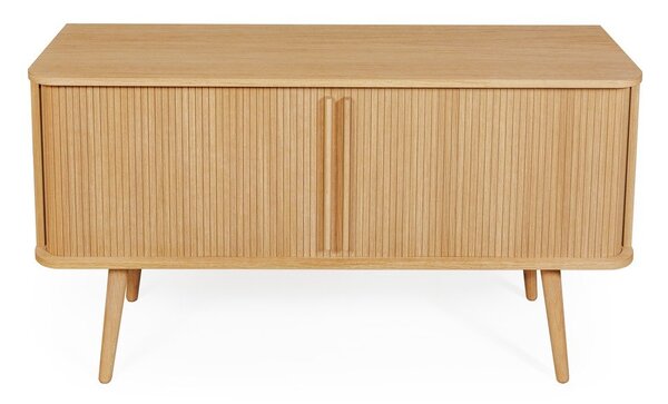Niska komoda u dekoru hrasta s kliznim vratima u prirodnoj boji 138x75 cm Rove – Woodman