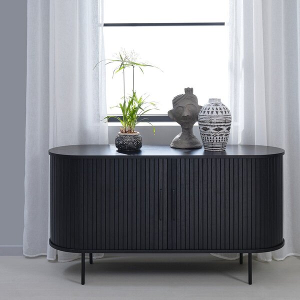 Crna niska komoda u dekoru hrasta s kliznim vratima 140x76 cm Nola – Unique Furniture