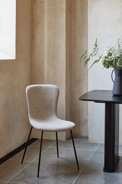 Bež blagovaonska stolica Delta – Unique Furniture