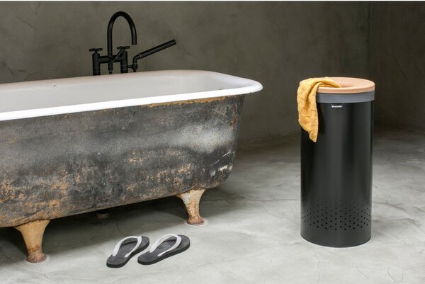 Mat crna metalna košara za rublje 35 l – Brabantia
