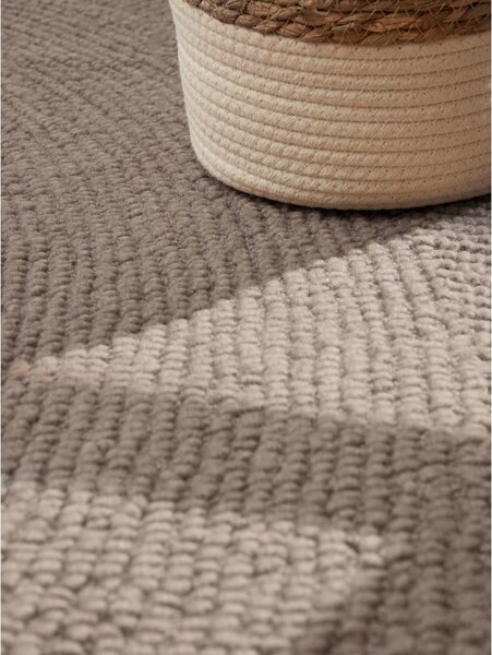 Smeđe-sivi ručno rađen vunen tepih 200x300 cm Calmio – Hanse Home