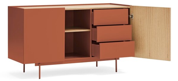 Ciglasta/u prirodnoj boji niska komoda u dekoru hrasta 130x78 cm Otto – Teulat