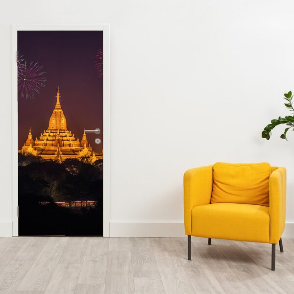 Foto tapeta za vrata - Vatromet u Aziji (95x205cm)