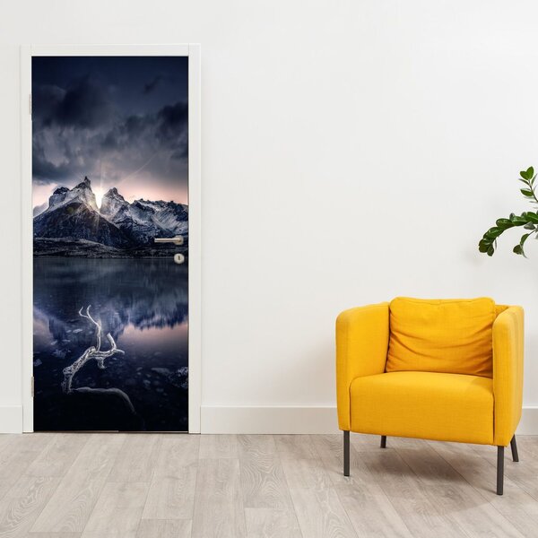 Foto tapeta za vrata - Jezero s planinom (95x205cm)