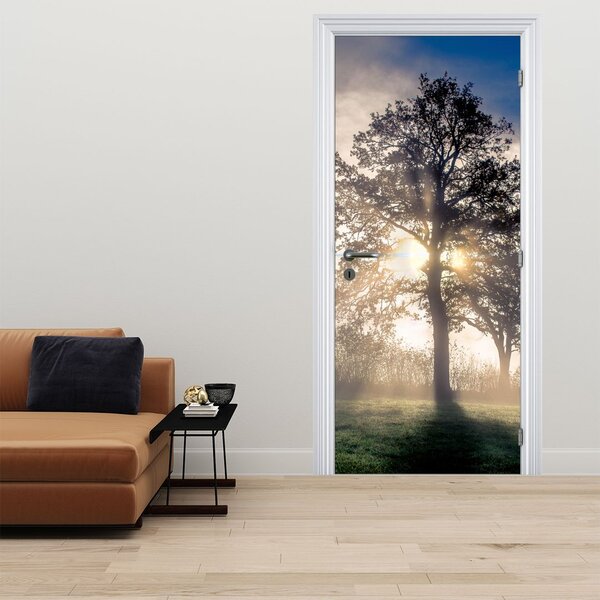 Foto tapeta za vrata - Stablo u magli (95x205cm)