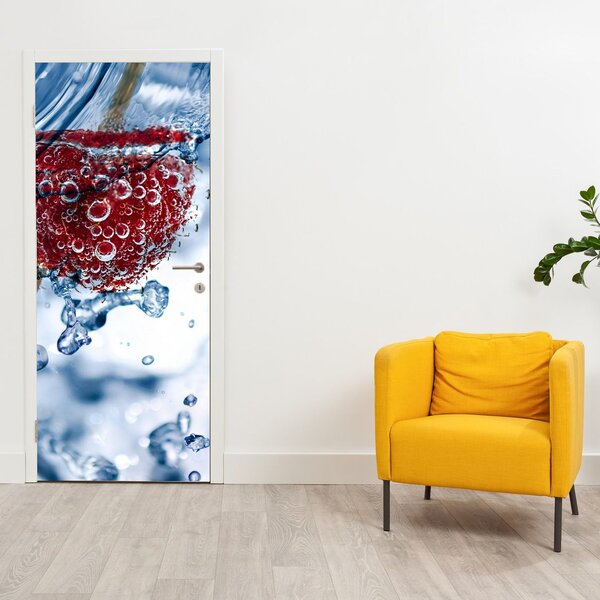 Foto tapeta za vrata- Detalj maline u vodi (95x205cm)