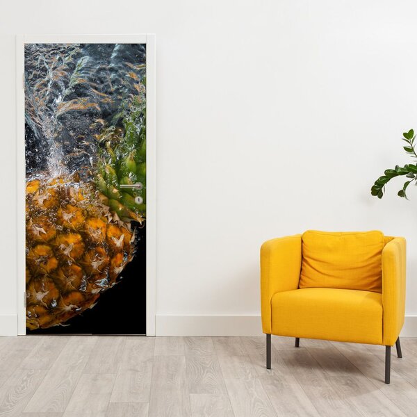 Foto tapeta za vrata - Ananas u vodi (95x205cm)