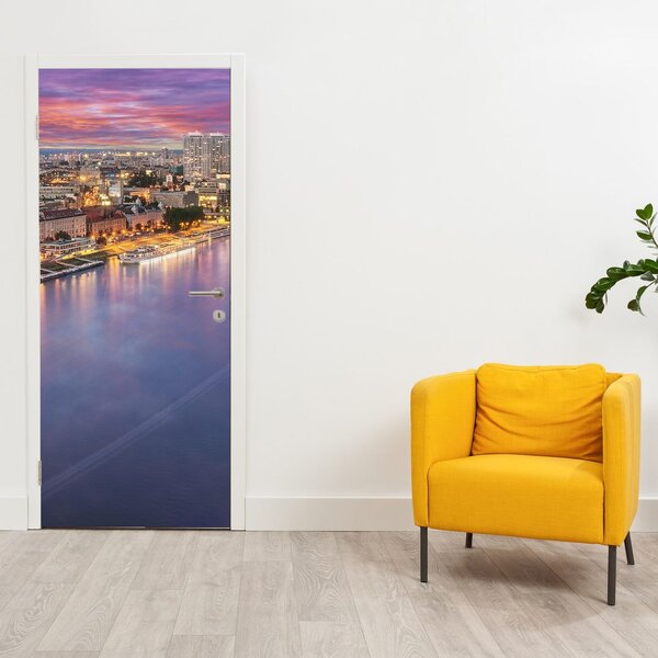 Foto tapeta za vrata - Noćni grad Bratislava s rijekom (95x205cm)