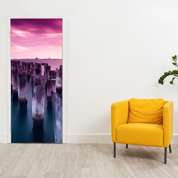 Foto tapeta za vrata - Drveni stupovi (95x205cm)