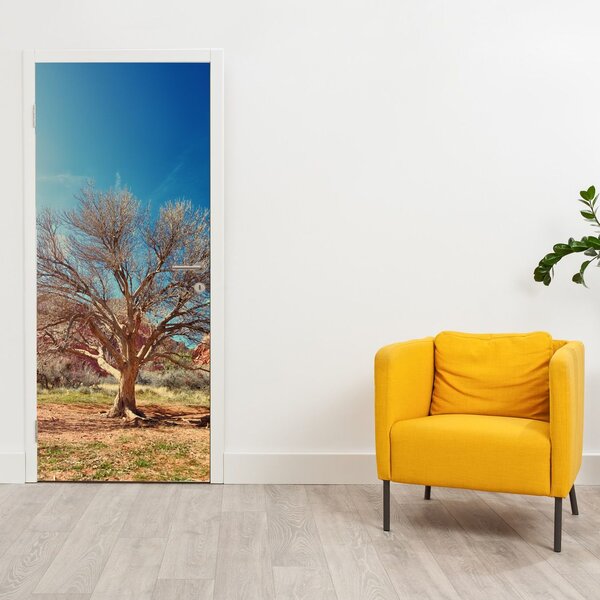 Foto tapeta za vrata - Drvo u pustinji (95x205cm)