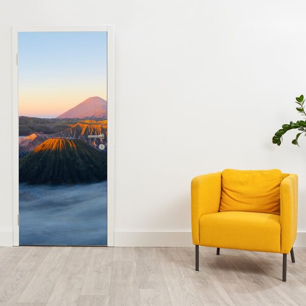 Foto tapeta za vrata - Mount Bromo u Indoneziji (95x205cm)