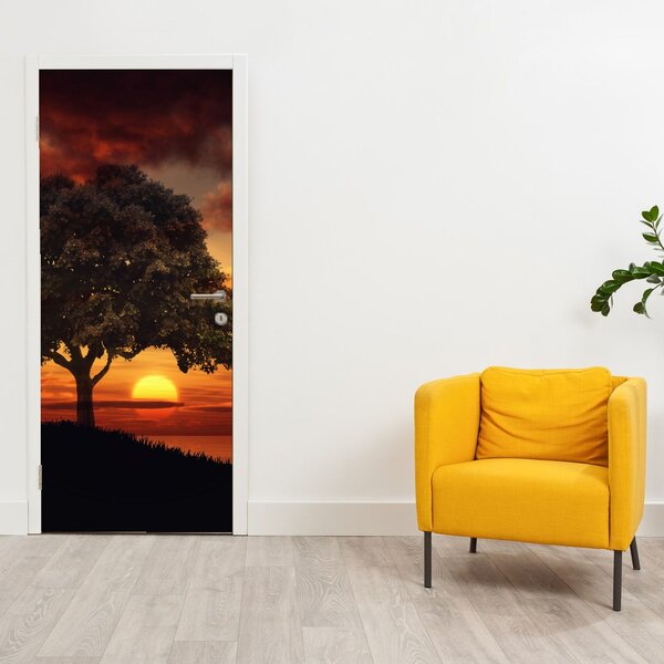 Foto tapeta za vrata - Drvo sa zalaskom sunca (95x205cm)