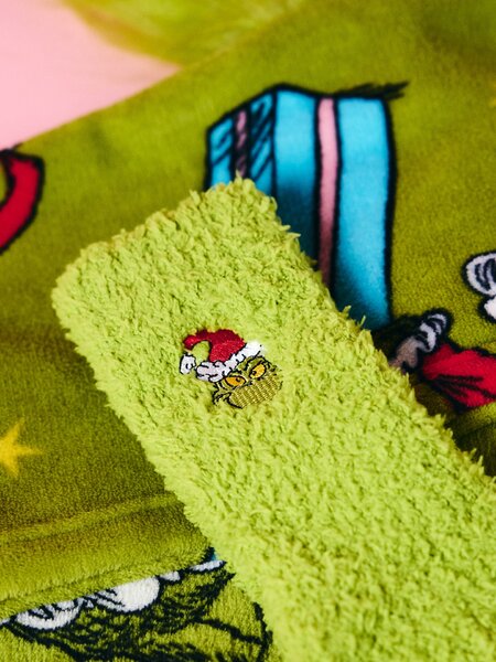 Sinsay - Božićni set: dječji prekrivač s čarapama Grinch