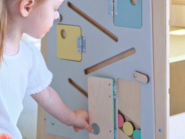 Rastući Montessori toranj za učenje 5u1 Play 89cm - plavi