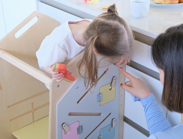Rastući Montessori toranj za učenje 5u1 Play 89cm - plavi