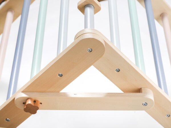 Rastući Montessori Piklerov trokut 68 cm s daskom 2u1 pastelnih boja