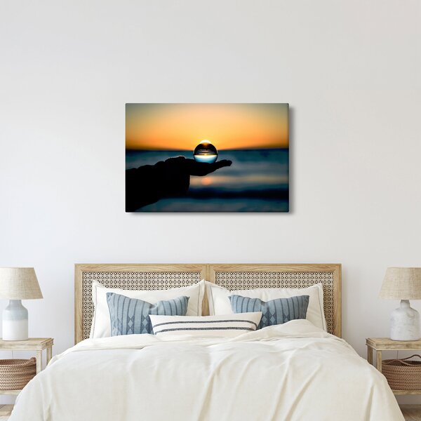 Slika staklene kugle u dlanu (90x60 cm)
