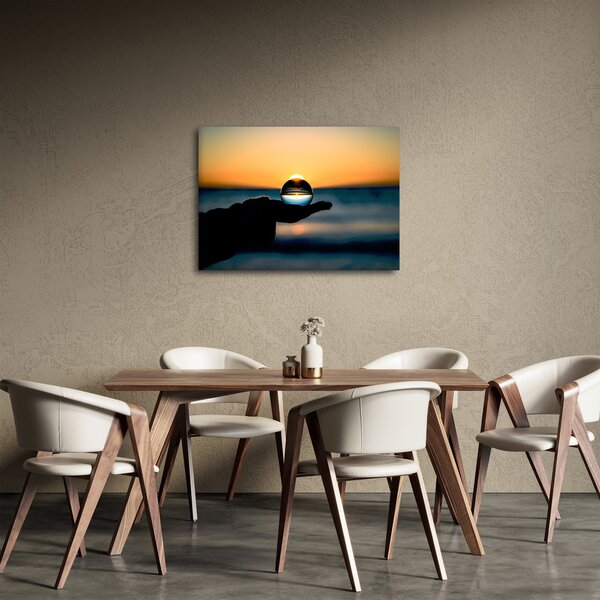 Slika staklene kugle u dlanu (70x50 cm)