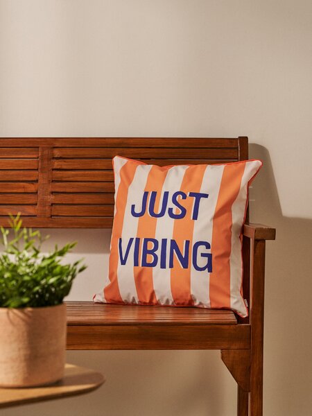 Sinsay - Jastučnica s natpisom „Just Vibing”