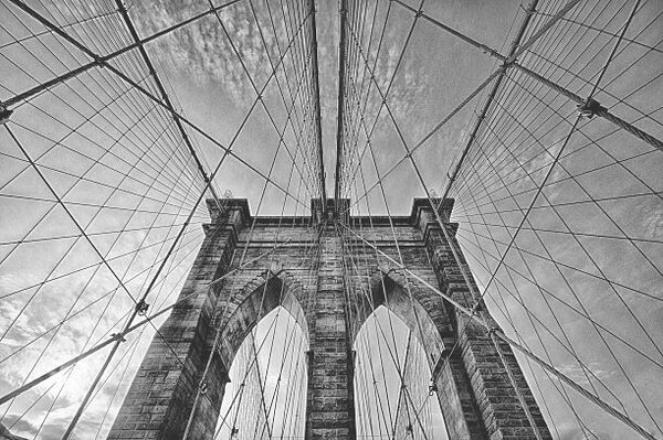 Umjetnička fotografija Brooklyn Bridge perspective - Black and White, Alex Baxter, (40 x 26.7 cm)