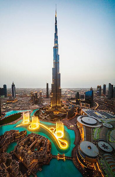 Fotografija Elevated view of Burj Khalifa at twilight, Dubai, John Harper