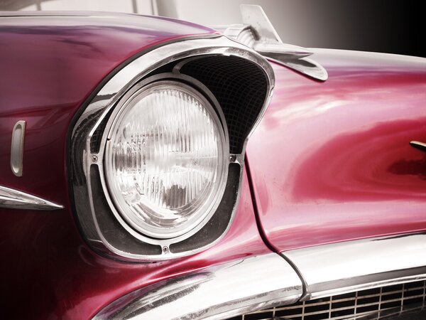 Umjetnička fotografija American classic car Bel Air 1957 Headlight, Beate Gube, (40 x 30 cm)