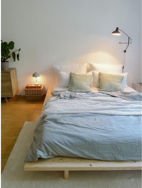 Bračni krevet od borovine s podnicom 160x200 cm Japan – Karup Design