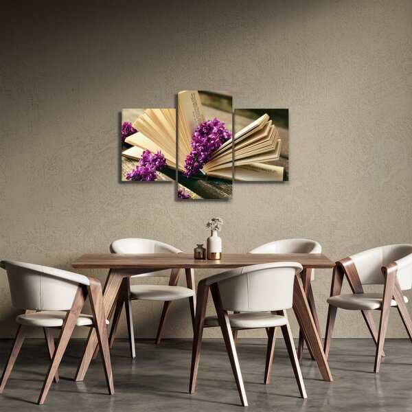 Slika knjige i ljubičastog cvijeća (90x60 cm)