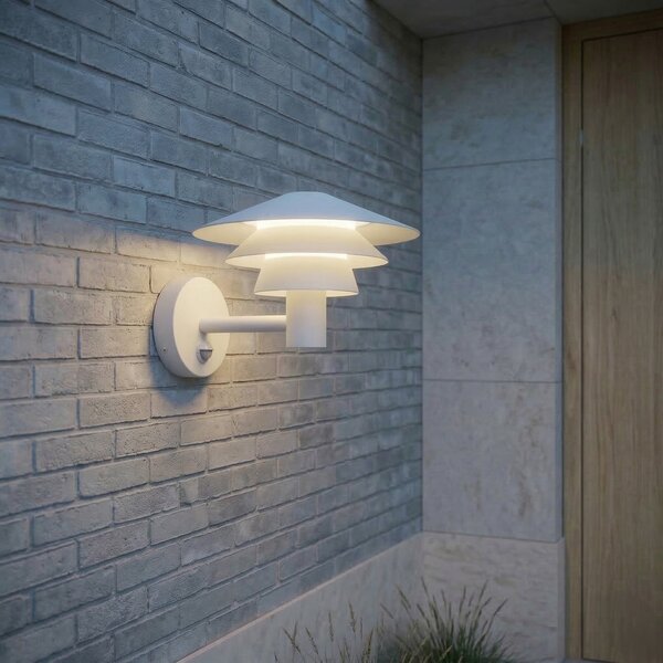 Lucande Montaro vanjska zidna LED svjetiljka, bijela, IP54, senzor, Bijela, Aluminij
