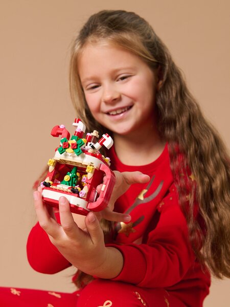 Sinsay - Adventski kalendar s mini kockama