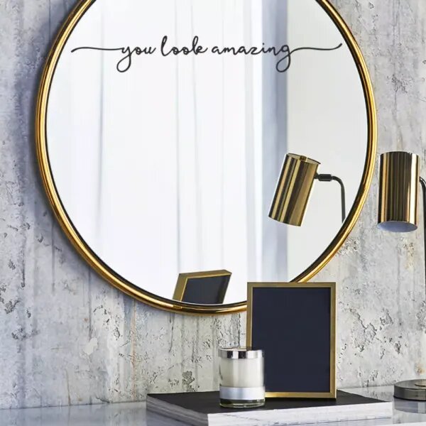 Zidna naljepnica s natpisom “You look amazing”