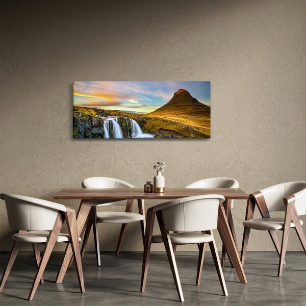 Slika planina i slapova na Islandu (120x50 cm)