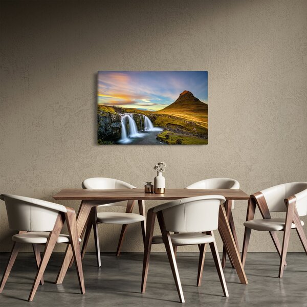 Slika planina i slapova na Islandu (90x60 cm)