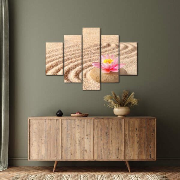 Slika kamena s cvijetom na pijesku (150x105 cm)