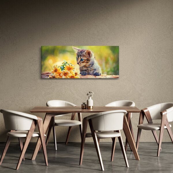 Slika mačića koji gleda cvijet (120x50 cm)