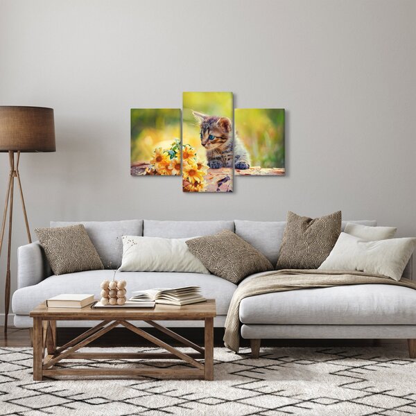 Slika mačića koji gleda cvijet (90x60 cm)