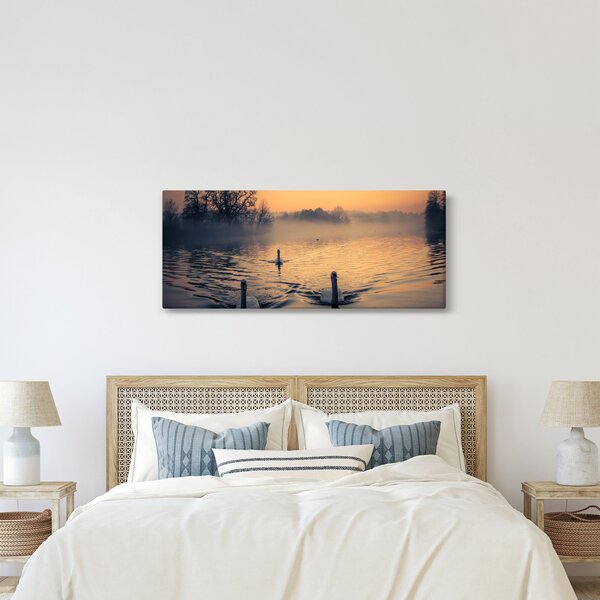 Slika labudova na vodi u magli (120x50 cm)