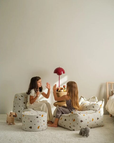 Bijela vreća za bebe od bouclé tkanine/od šenila Terrazzo Chair – Wigiwama