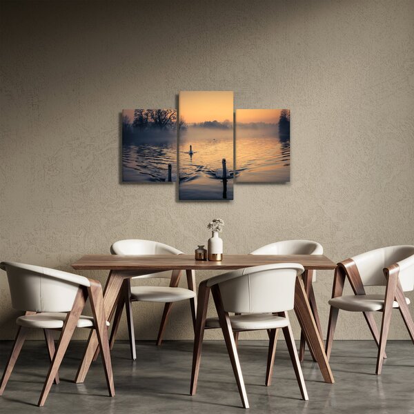 Slika labudova na vodi u magli (90x60 cm)