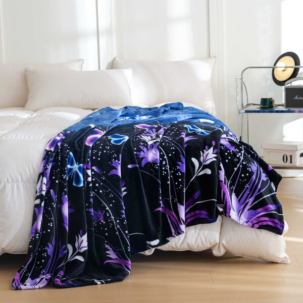 Mikro plišana deka VIOLET BUTTERFLY tamno plava Dimenzije: 160 x 200 cm