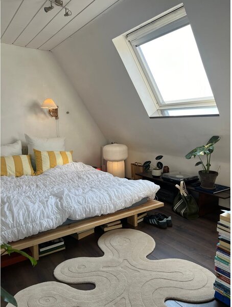 Bračni krevet od borovine s podnicom 160x200 cm Japan – Karup Design