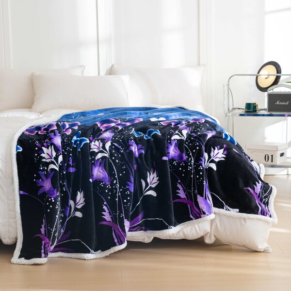 Mikropliš deka s imitacijom ovčjeg krzna VIOLET BUTTERFLY tamnoplava Dimenzije: 160 x 200 cm